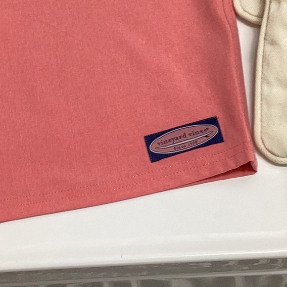 Beautiful VINEYARD VINES board shorts - Picture 2 of 5